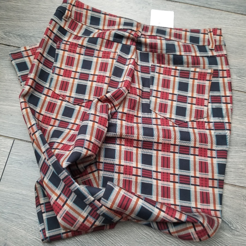 Pants - Picture 4 of 4